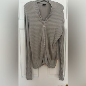 Gray/beige zipper sweater. Pretty and cozy